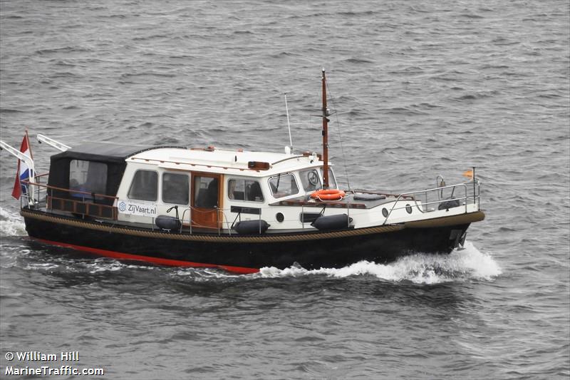 flo (Pleasure craft) - IMO , MMSI 244049195, Call Sign PF7015 under the flag of Netherlands