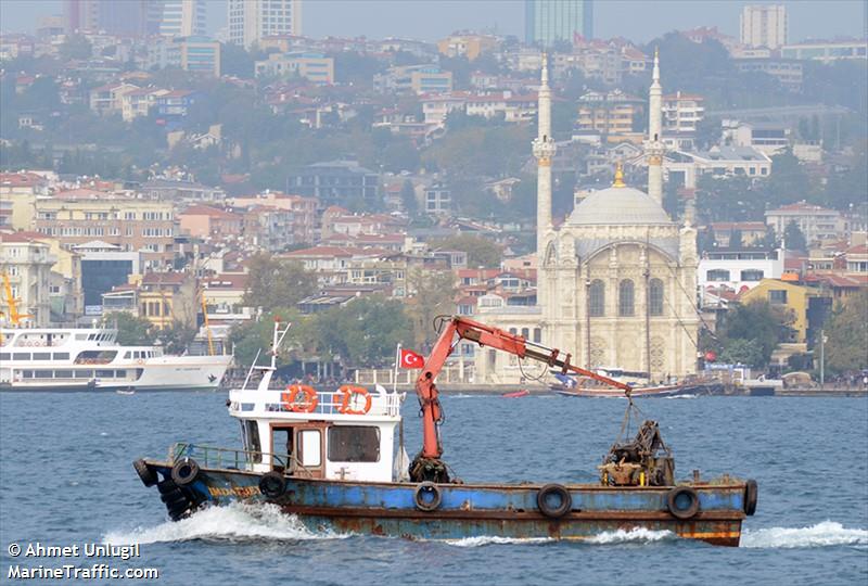 imdat bey (Port tender) - IMO , MMSI 271040464, Call Sign TCXX7 under the flag of Turkey