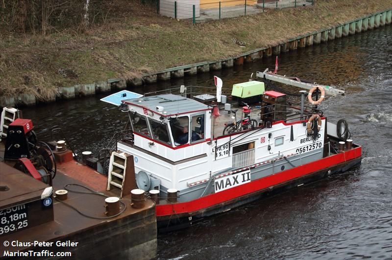 max2 (Cargo ship) - IMO , MMSI 211770690, Call Sign DC2443 under the flag of Germany