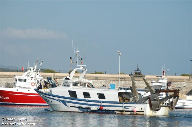 avi pau (Fishing vessel) - IMO , MMSI 224163180, Call Sign EA8302 under the flag of Spain