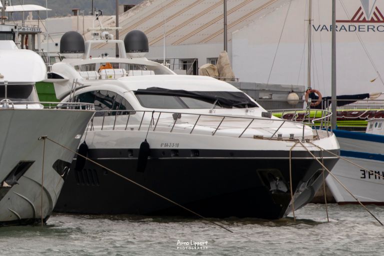 five stars (Pleasure craft) - IMO , MMSI 225988761 under the flag of Spain