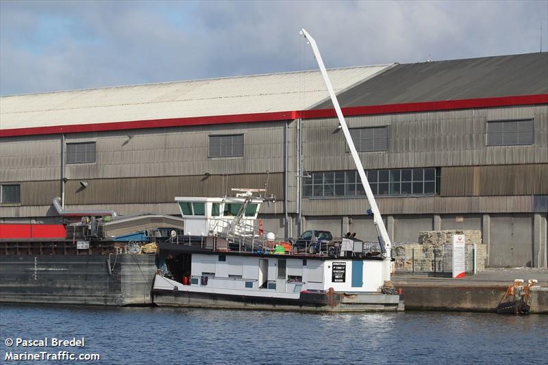 jonathan (Cargo ship) - IMO , MMSI 226007510 under the flag of France