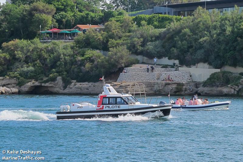 pilot boat 117 (Pilot) - IMO , MMSI 227472250, Call Sign FAE4000 under the flag of France