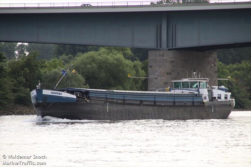 tadorna (Cargo ship) - IMO , MMSI 244690827, Call Sign PI7564 under the flag of Netherlands