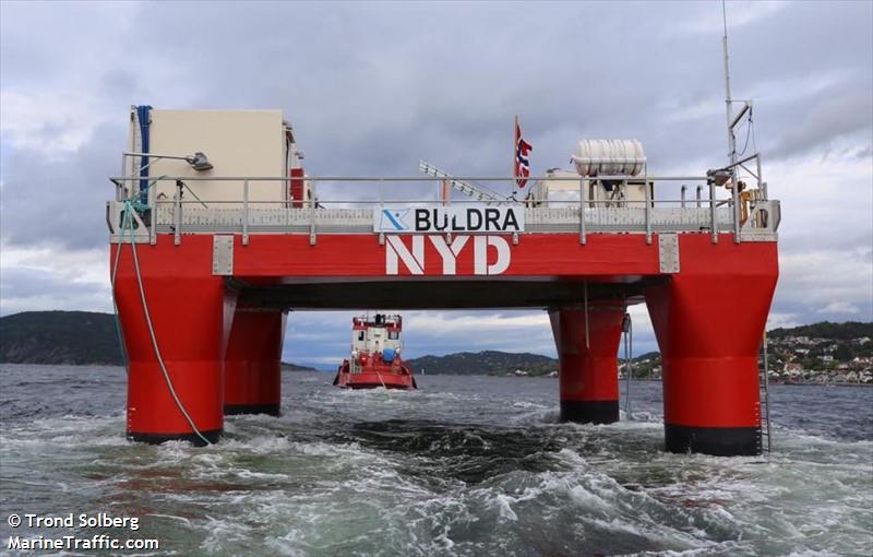 buldra (Diving ops) - IMO , MMSI 257007310, Call Sign LF5777 under the flag of Norway