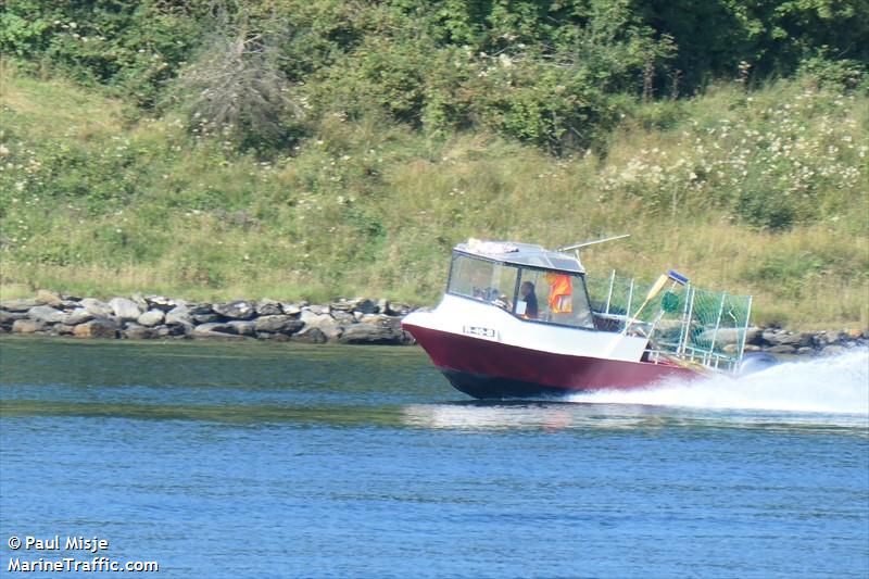 aksdalen (Fishing vessel) - IMO , MMSI 257113060, Call Sign LF6960 under the flag of Norway