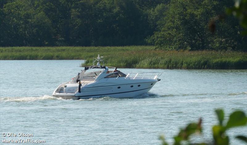 nova iii (Pleasure craft) - IMO , MMSI 265813930, Call Sign SFE2173 under the flag of Sweden