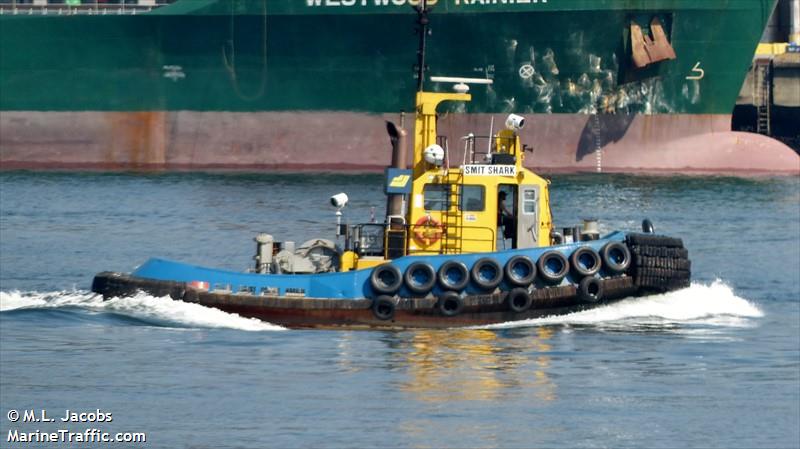 hodder shark (Tug) - IMO , MMSI 316005625 under the flag of Canada