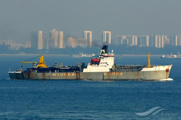 tshd king richard x (Hopper Dredger) - IMO 7046235, MMSI 525200140, Call Sign YCBZ2 under the flag of Indonesia